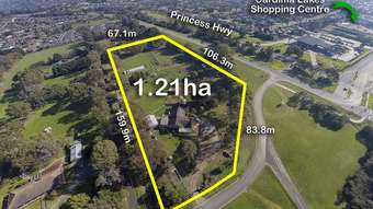 Farm Property for Sale - 1 OAKTREE DRIVE Pakenham VIC 3810