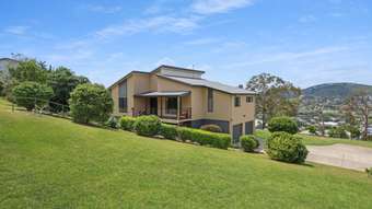 Farm Property for Sale - 21 Manikato Drive Hodgson Vale QLD 4352