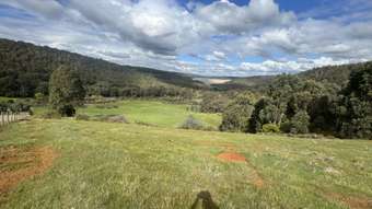 Farm Property for Sale - 3 Admiral Road Bedfordale WA 6112