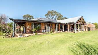 Farm Property for Sale - 49 Crest View Lennard Brook WA 6503