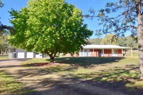 37 Gould League Place Wellington NSW 2820