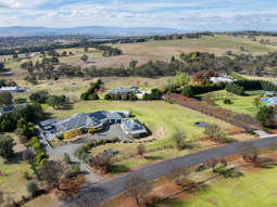 241 Hartwood Avenue Robin Hill NSW 2795
